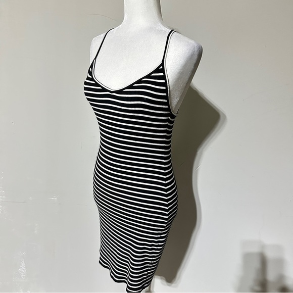 Aéropostale Black & White Striped Ribbed Knit Mini Dress – Size S - Picture 7 of 8